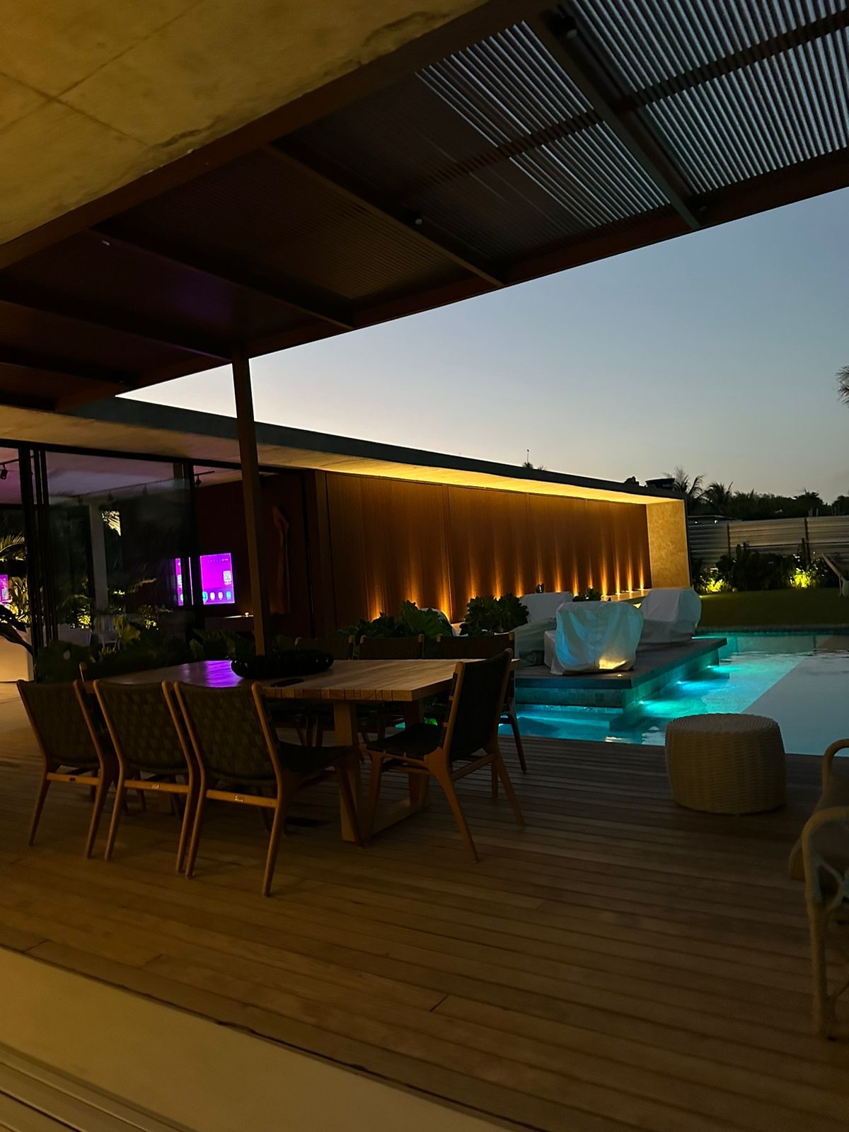 Black House